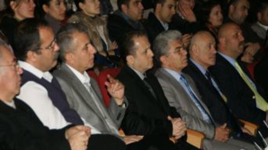 Ordu'da Mevlana konferansı b&uuml;y&uuml;k ilgi g&ouml;rd&uuml;