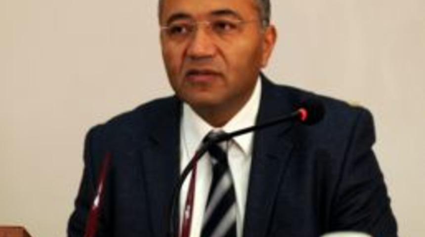 Vali &Ccedil;ift&ccedil;i, Halk G&uuml;n&uuml;'nde vatandaşlarla birarya geldi