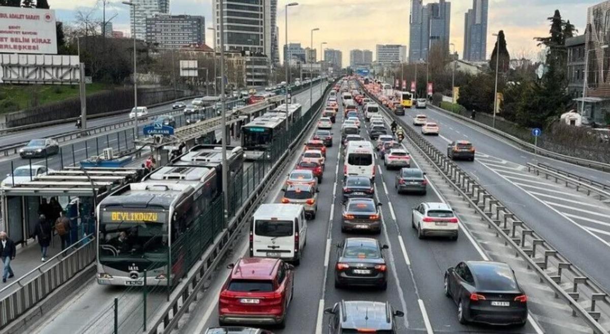 Yeni düzenleme sinyali geldi: Toplu taşımaya zam sınırı yolda 2