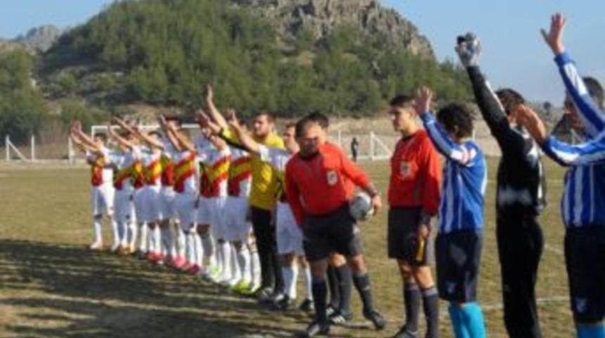 Dursunbeyspor kendi sahasında fırsat tepti