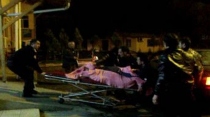 Eşini &ouml;ld&uuml;rd&uuml;, ardından intihara teşebb&uuml;s etti