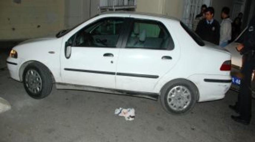 Dur ihtarına uymadı, &ccedil;ıkmaz sokağa girince yakalandı