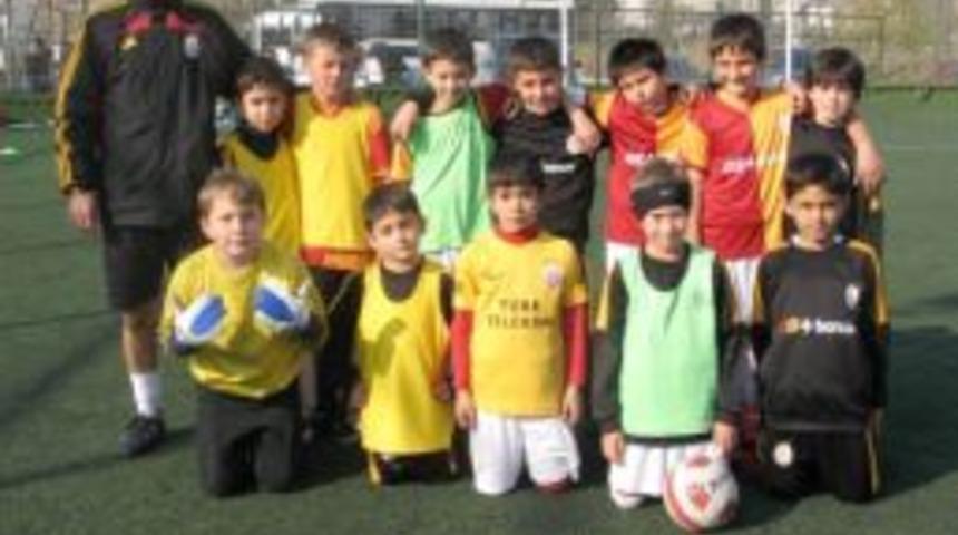 Galatasaray yeni aslanlarını Bursa'da arıyor