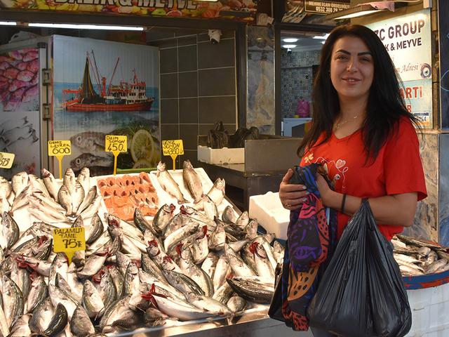 Trabzon'da balık tezgahları palamutla doldu