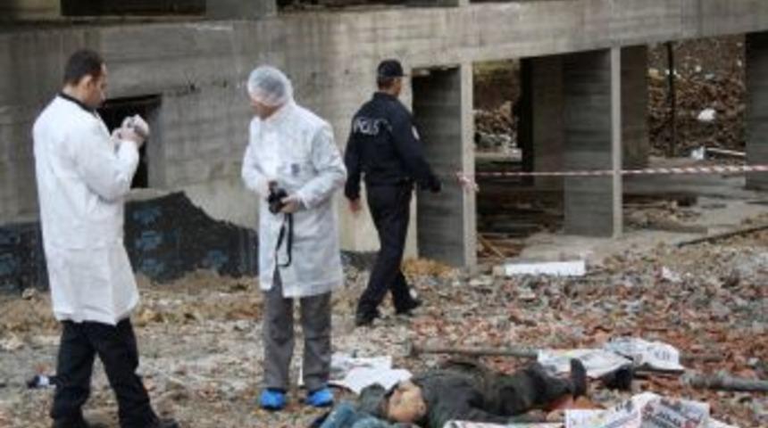 Beşikd&uuml;z&uuml;&rsquo;nde inşaattan d&uuml;şen iş&ccedil;i &ouml;ld&uuml;