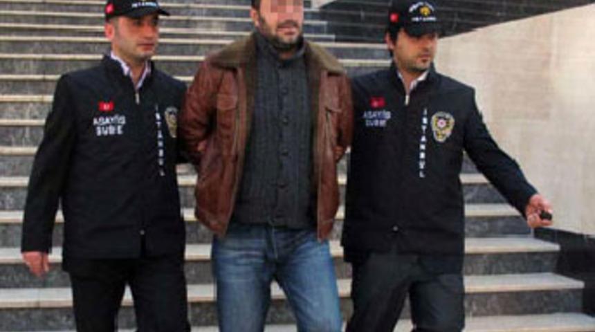 Polisle aynı berberde tıraş olunca yakalandı