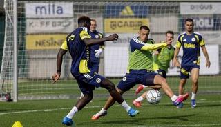 Fenerbah&ccedil;e, Aston Villa ma&ccedil;ı hazırlıklarına devam ediyor
