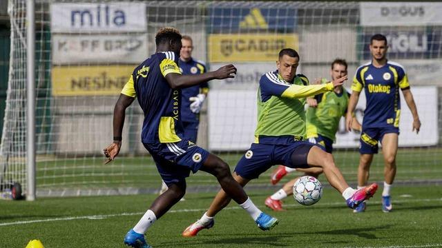 Fenerbahçe, Aston Villa maçı hazırlıklarına devam ediyor
