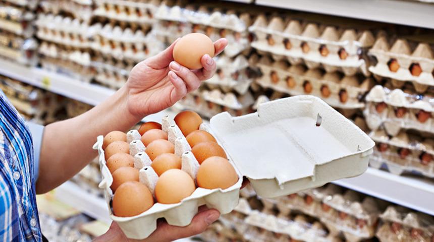 Yumurtada bu kodu g&ouml;r&uuml;rseniz direkt &ccedil;&ouml;pe atın: Zehirlenme riski taşıyor!