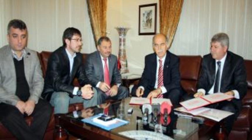 Tek başına okul yaptıramayan işadamları imece başlattı