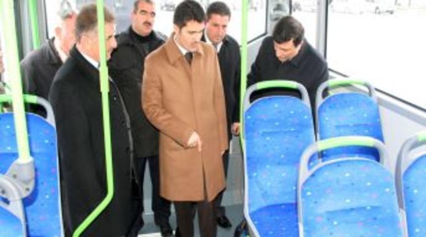 Toplu taşımaya 5 yeni otob&uuml;s