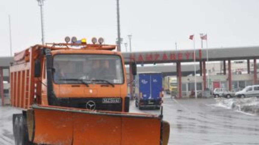 Edirne'de kar yağışı başladı