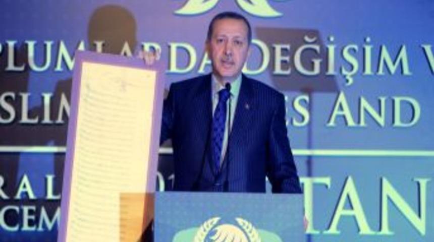 Başbakan, Sarkozy&rsquo;e Kanuni&rsquo;nin mektubuyla cevap verdi