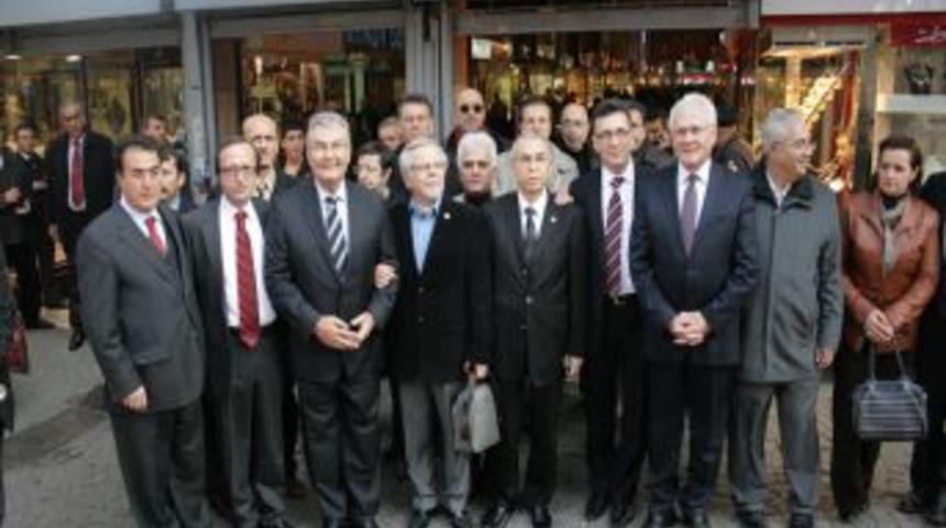 Baykal, Bursa'da nabız yokladı