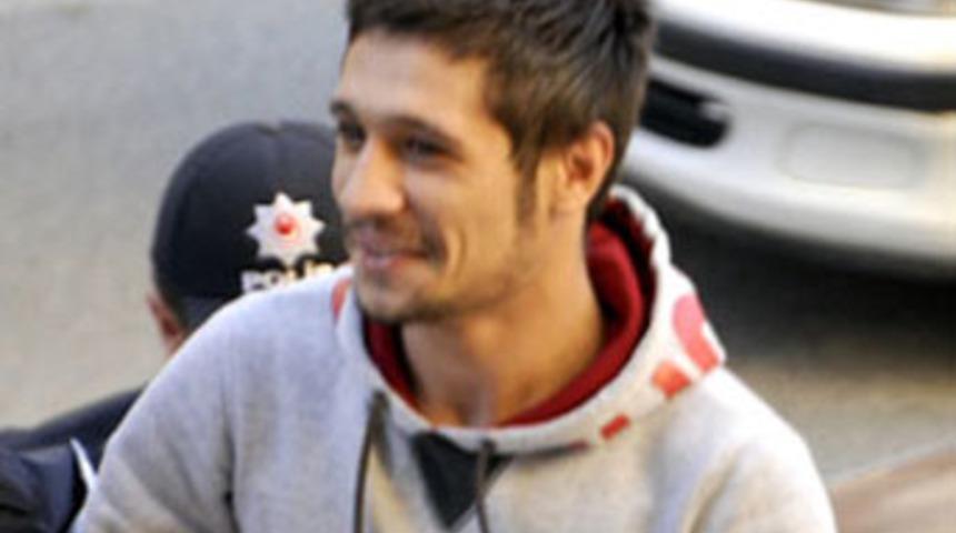 Sevgilisine tecav&uuml;z edeni şişeye oturttu!