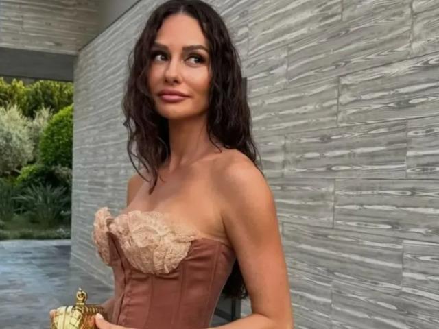 Yasemin Ergene'den eski eşi İzzet &Ouml;zilhan hakkında a&ccedil;ıklama!