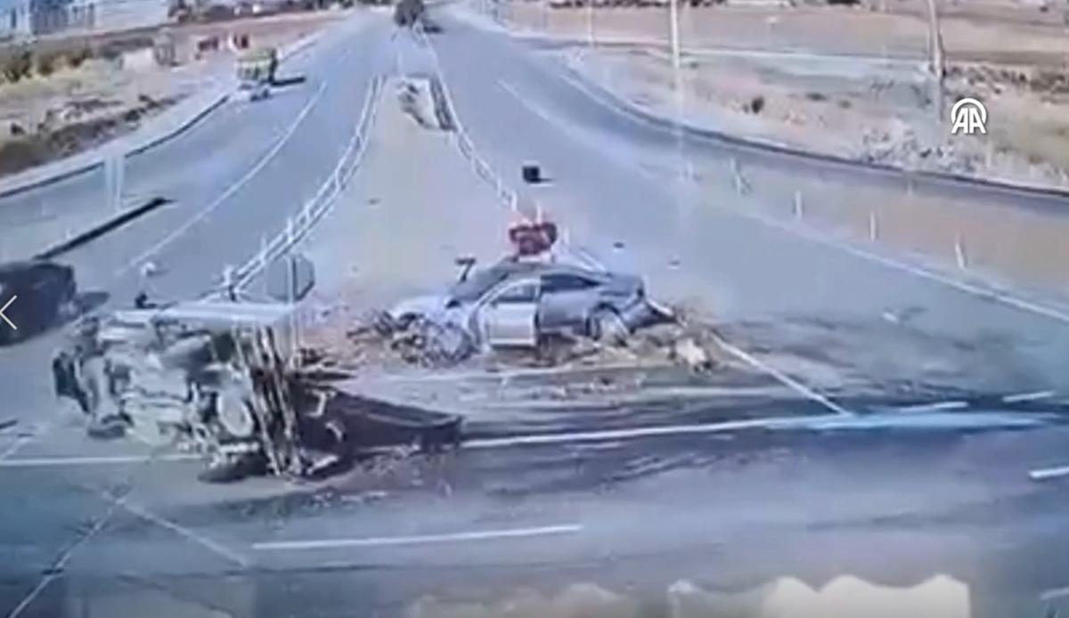 MHP li milletvekilinin yaralandığı kazanın g&ouml;r&uuml;nt&uuml;leri ortaya &ccedil;ıktı 1