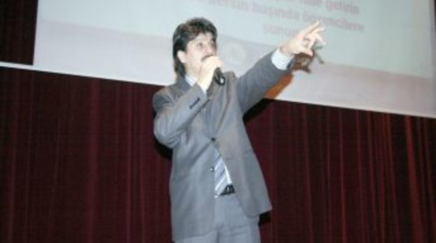 Yiğit: Sadece &ouml;ğretmen sesinin duyulduğu sınıfların eğitimde yeri kalmadı