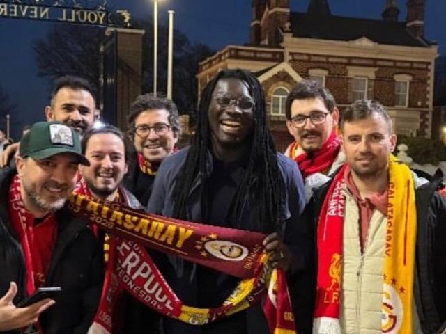 Galatasaray'da sportif direkt&ouml;rl&uuml;k i&ccedil;in s&uuml;rpriz isim! Eski golc&uuml; d&ouml;n&uuml;yor