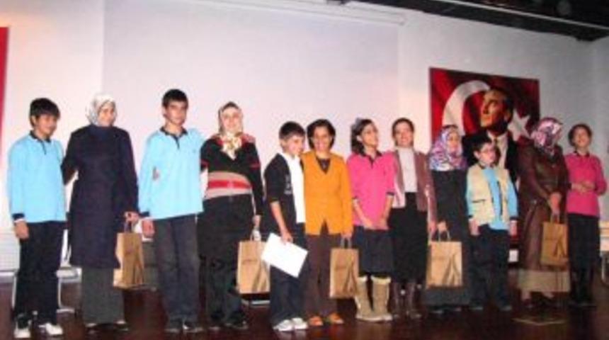 Annelere 7. sınıf fen m&uuml;fredatıyla yarıştı