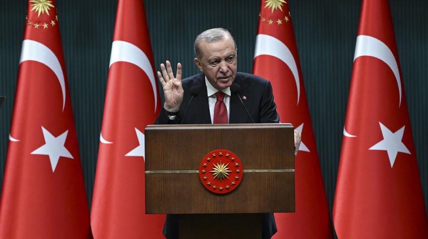 Cumhurbaşkanı Erdoğan'dan fon a&ccedil;ıklaması: "Ekim ayı i&ccedil;inde 1 milyon liraya kadar anapara &ouml;demelerine başlanacak"
