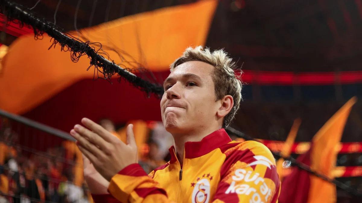 Hansi Flick ten Galatasaray ma&ccedil;ı &ouml;ncesi s&uuml;rpriz s&ouml;zler!  &Ccedil;ok iyi oynadı, iyi transfer  4