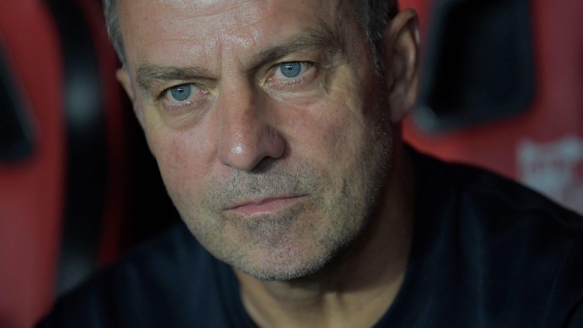 Hansi Flick ten Galatasaray ma&ccedil;ı &ouml;ncesi s&uuml;rpriz s&ouml;zler!  &Ccedil;ok iyi oynadı, iyi transfer  1