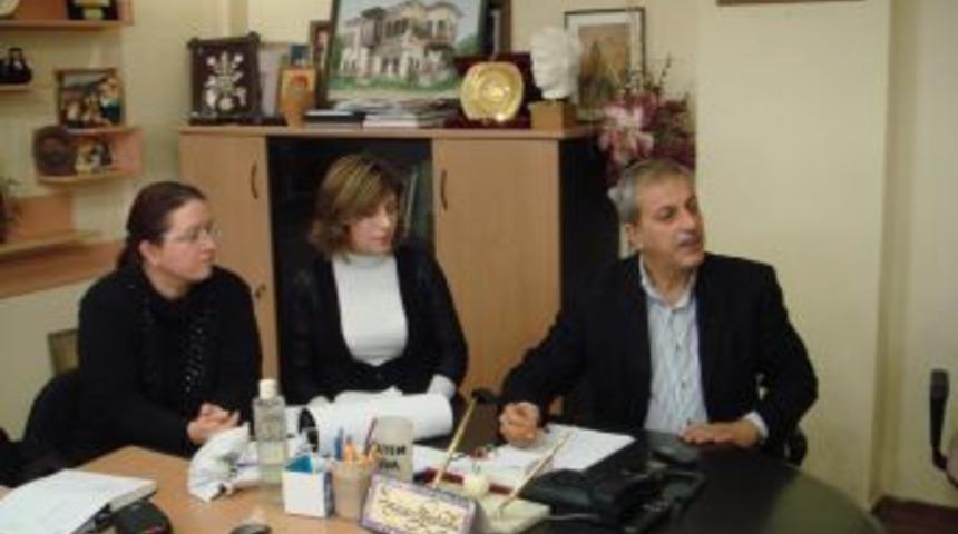 Yabancılar meclisi d&uuml;zenleyeceği konserle engellilere tekerlekli sandalye alacak