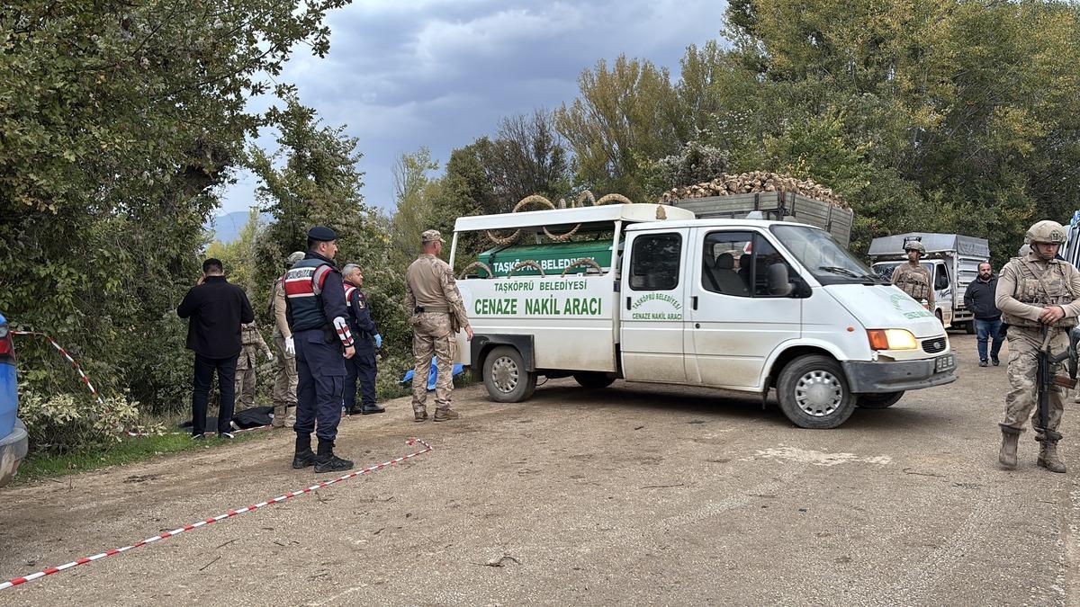 Kastamonu da köyde silahlı katliam: Aynı aileden 4 kişi hayatını kaybetti 4