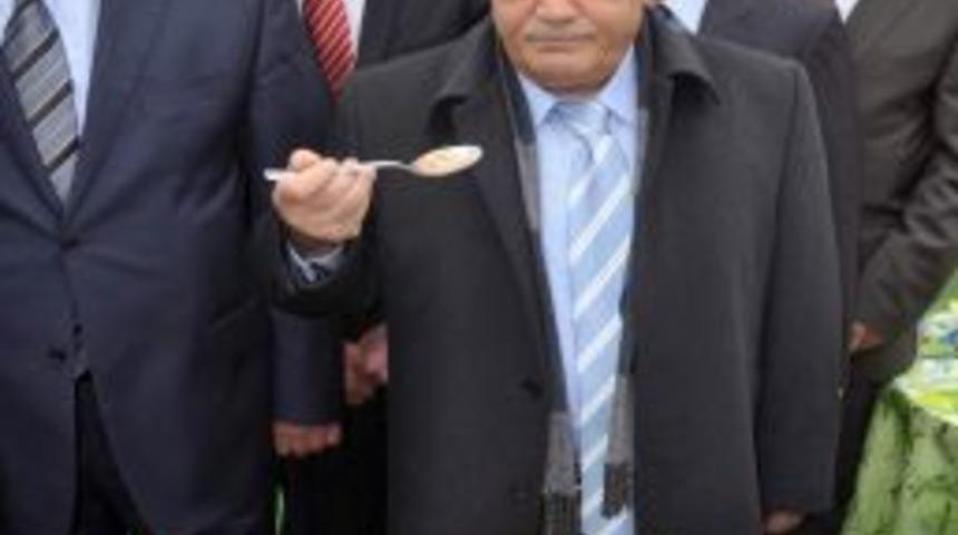 Yozgat'ta kaplıca tanıtımı i&ccedil;in &ouml;d&uuml;ll&uuml; arabaşı yarışması yapıldı