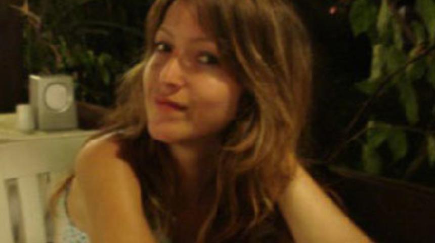 Üniversiteli Elif yaşam mücadelesini kaybetti