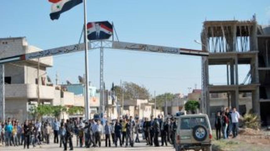 Suriye'nin T&uuml;rkiye sınırında Eset karşıtı eylem