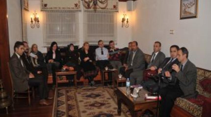 Sadık Yalsızu&ccedil;anlar: İnsanlık, hakiki imanla ger&ccedil;eğe y&uuml;r&uuml;yecek