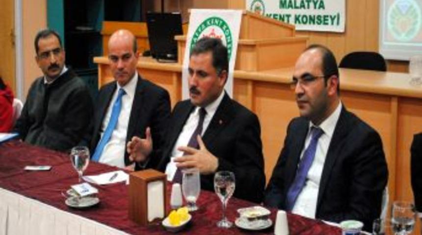 Başkan &Ccedil;akır: &Ccedil;arpık yapılaşma sıkıntıları beraberinde getiriyor