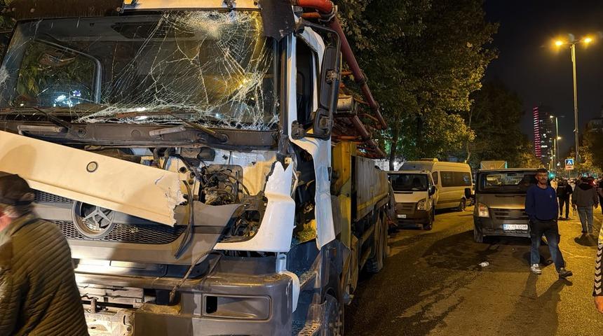 Avcılar'da el frenini &ccedil;ekmeyi unuttu! 7 aracı bi&ccedil;ti