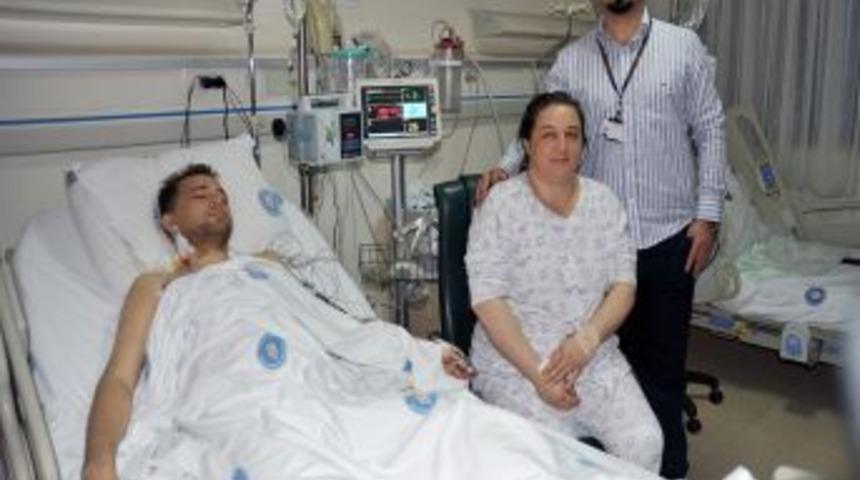 Şeker hastasına, aynı anda ablasından b&ouml;brek, kadavradan pankreas nakledildi