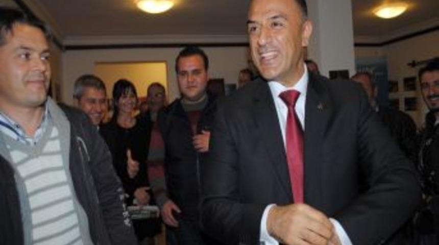 Side Belediye Başkanı, internetteki hakaret i&ccedil;erikli yazıyı yargıya taşıdı