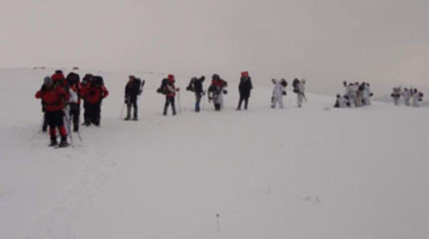 Dağcılar, Allahuekber yolunda mahsur kaldı