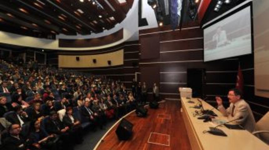 Başkan G&ouml;k&ccedil;ek, AK Parti Siyaset Akademisi'nde başarının sırlarını anlattı