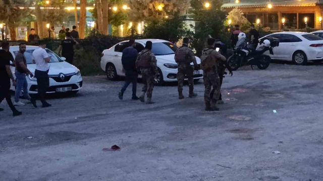 Polis baskınında &ccedil;atışma! Teslim olmadı, intihar etti 2