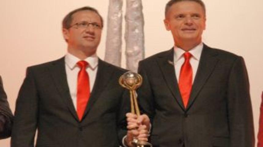 Bosch'a ikinci kez &lsquo;M&uuml;kemmellikte S&uuml;reklilik &Ouml;d&uuml;l&uuml;&rsquo;