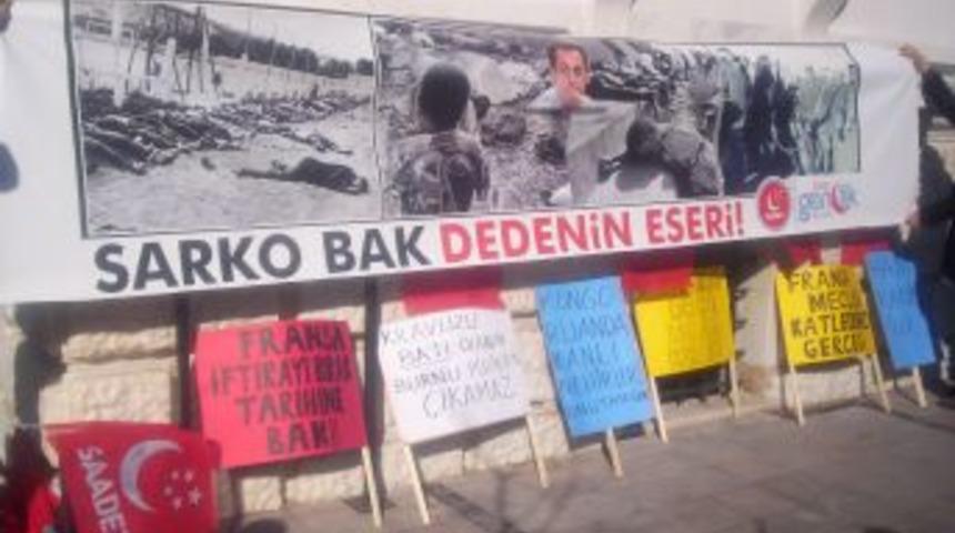 SP İzmir İl Gen&ccedil;lik Kolları, Fransa'yı vampire benzetti