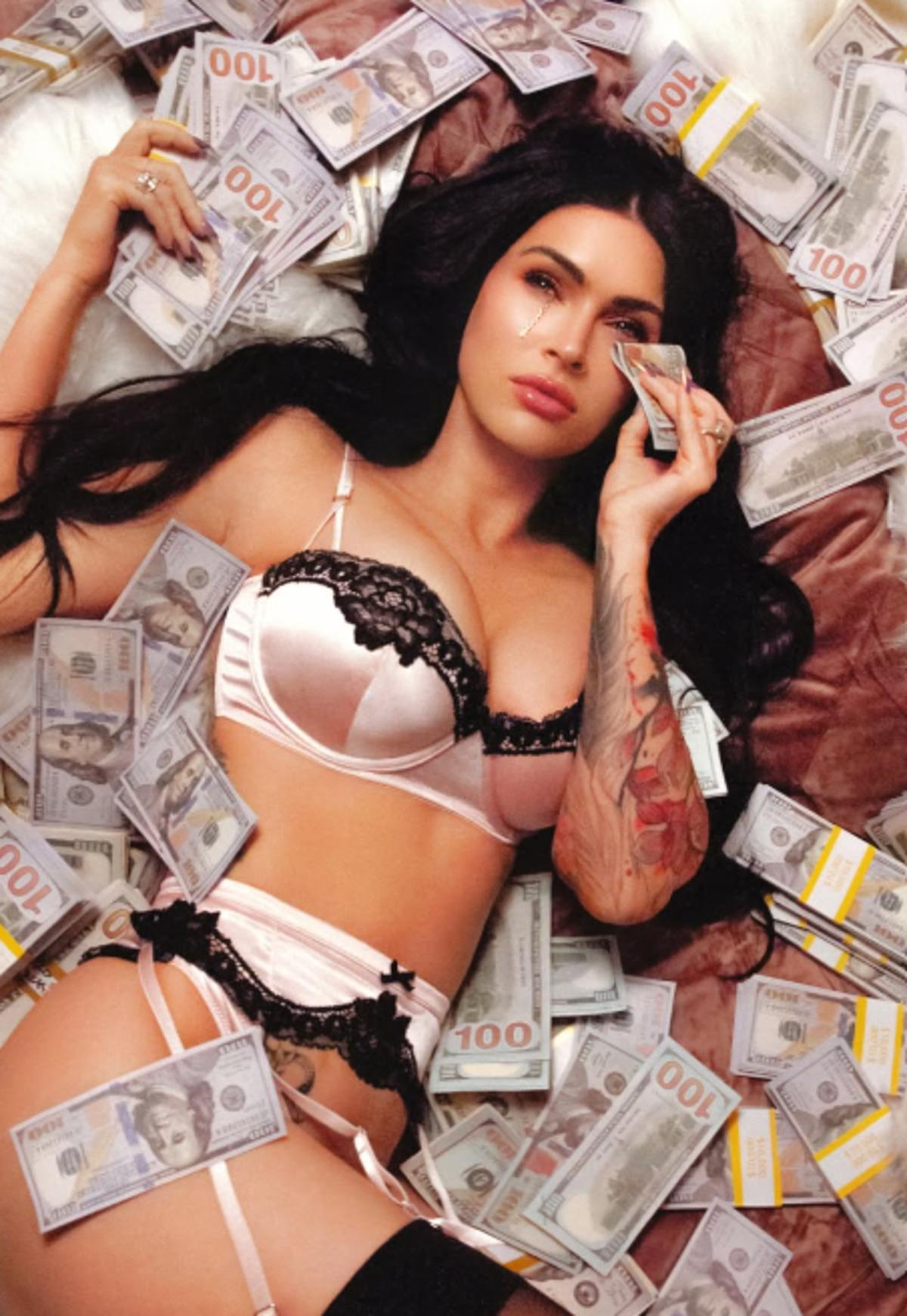 Megan Fox yeni işi için sınırları zorladı! Abonelik ücreti istiyordu 1
