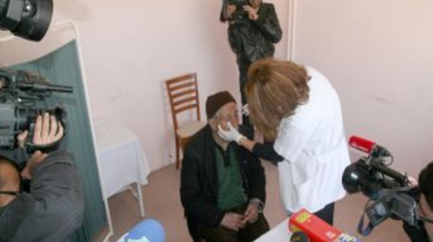 Konya'daki Vanlı depremzedelere sağlık taraması