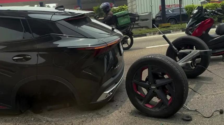 Seyir halinde arka aksı kopmuştu! Chery binlerce aracı geri &ccedil;ağırdı