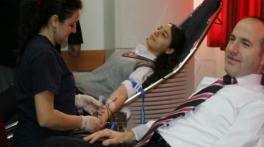 Okullarda kan bağış kampanyası