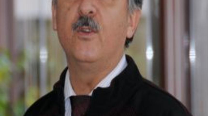 &Ouml;ğrencilere burs vermek i&ccedil;in dernek kurdular