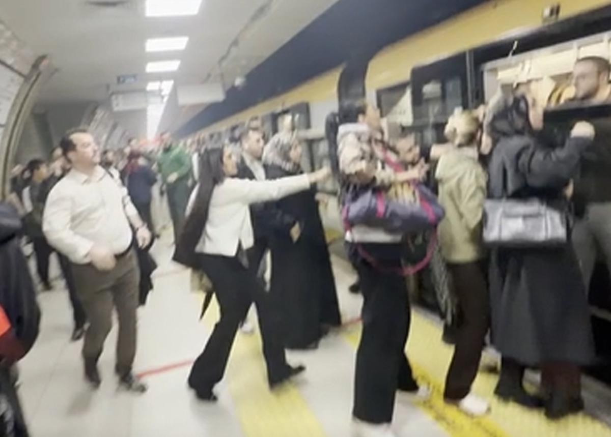 Üsküdar-Sultanbeyli Metro hattında kablo patlaması! Bazı seferler durdu 2
