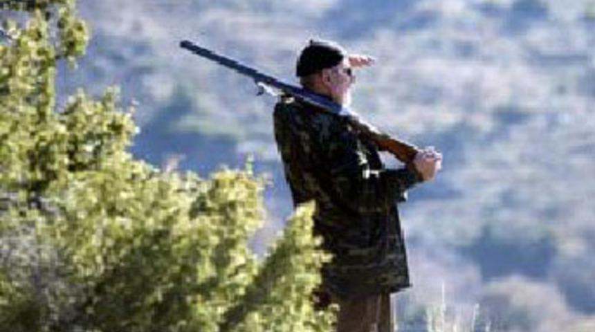 Ka&ccedil;ak avcıya Facebook &uuml;zerinden ceza