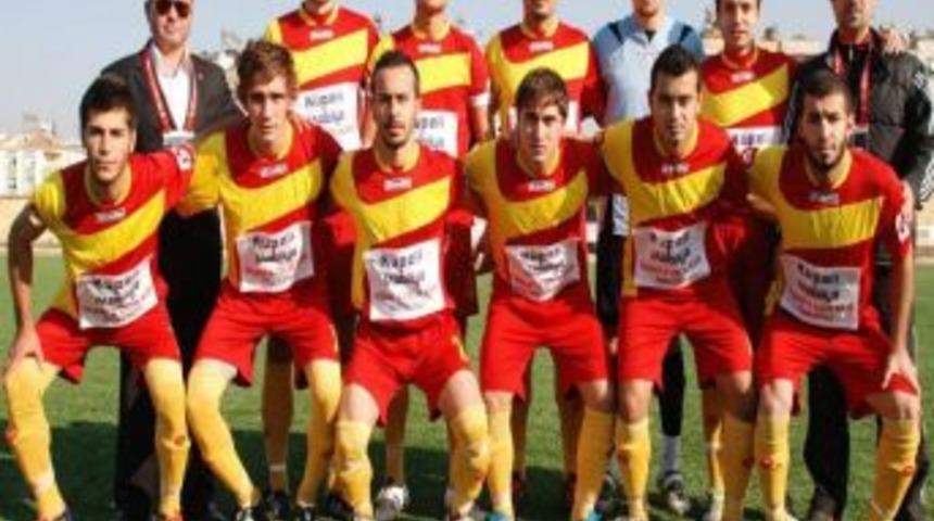 Ma&ccedil;ta kalp krizi ge&ccedil;iren Tiresporlu futbolcu kurtarılamadı